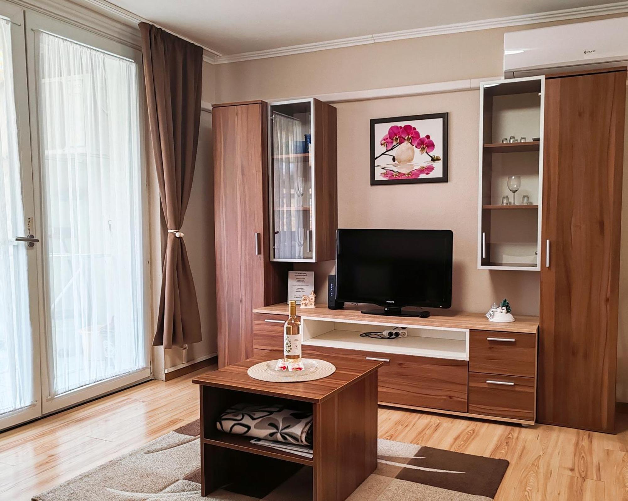 To Apartman Gunarasfuerdo Домбоввар Номер фото